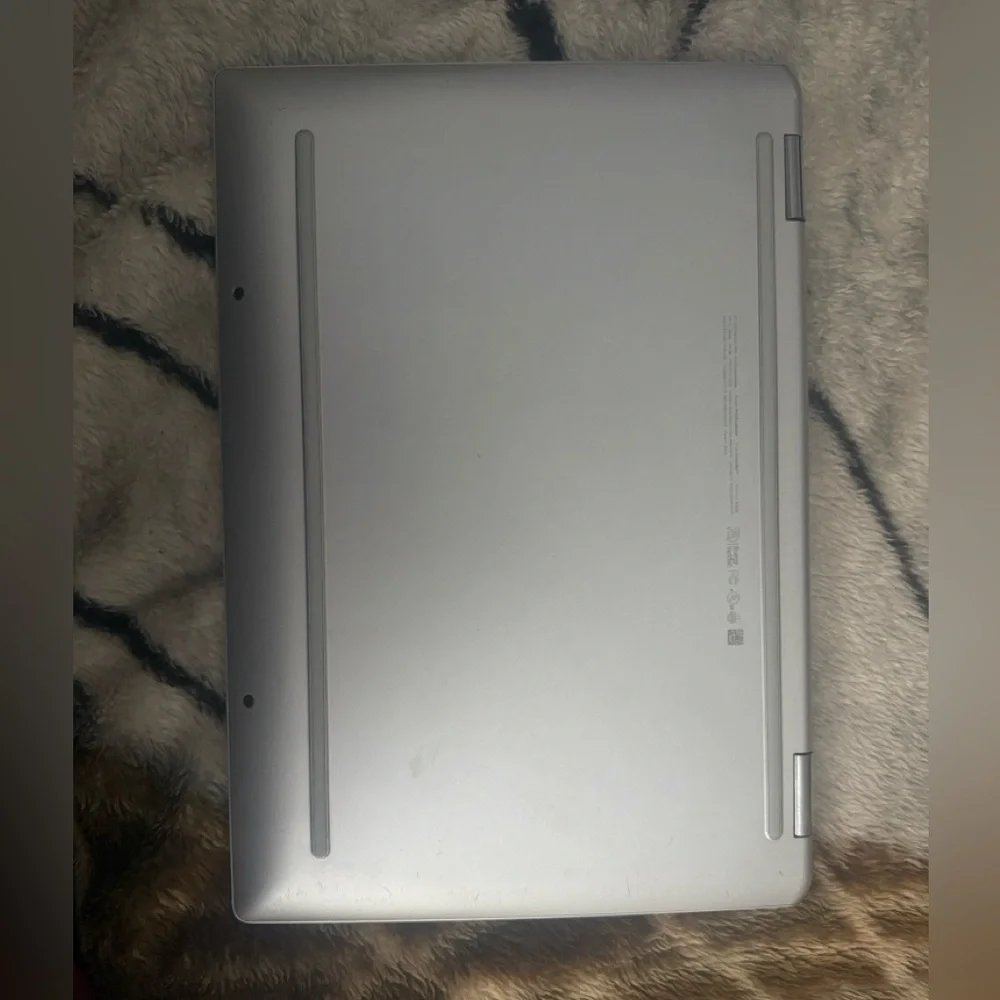 Silver HP Chromebook x360 14b-cd0013dx